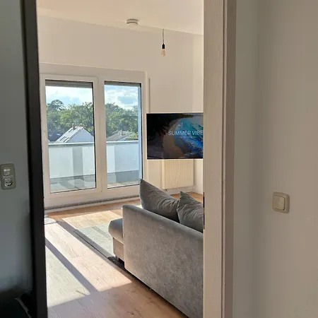 شقة Penthouse At Ostpark Am Main روزلسهايم