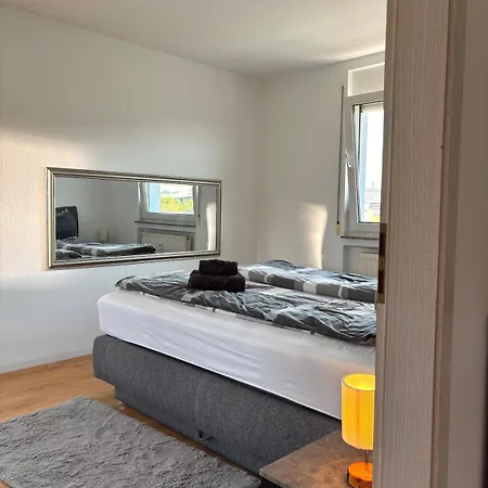 شقة Penthouse At Ostpark Am Main *